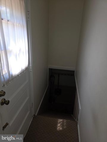 8326 VERONA DR, Hyattsville, MD 20784