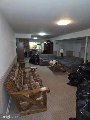 8326 VERONA DR, Hyattsville, MD 20784