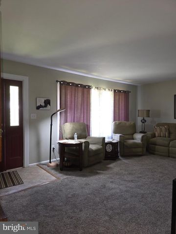 8326 VERONA DR, Hyattsville, MD 20784