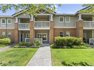 30350 Sw REBEKAH St 11, Wilsonville, OR 97070