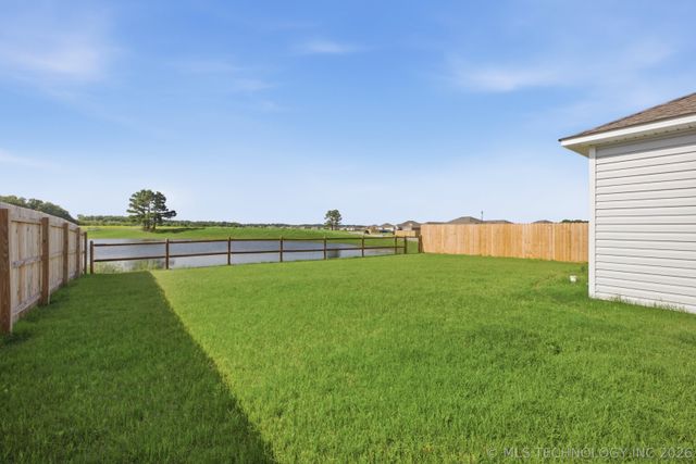 27309 E 117th Place S, Coweta, OK 74429