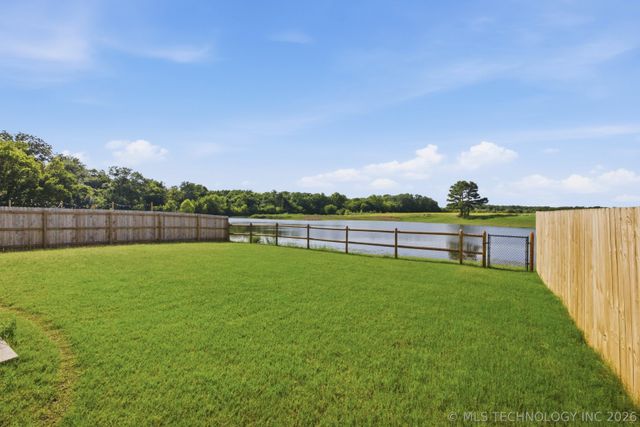 27309 E 117th Place S, Coweta, OK 74429