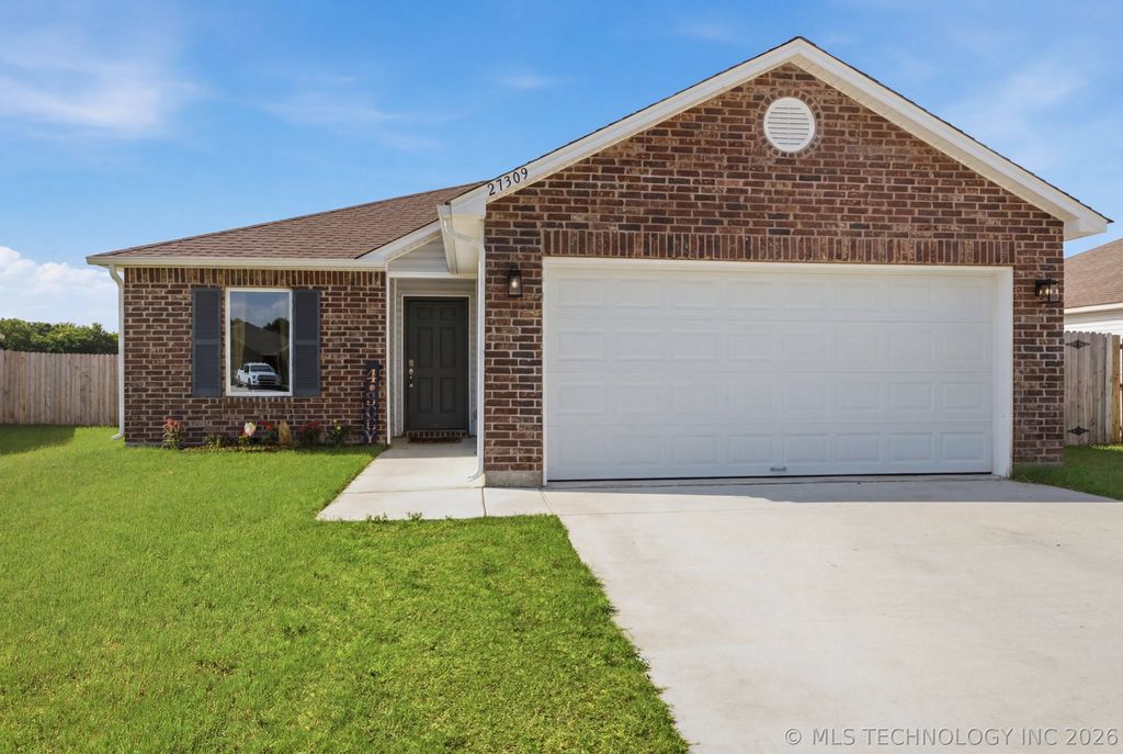 27309 E 117th Place S, Coweta, OK 74429