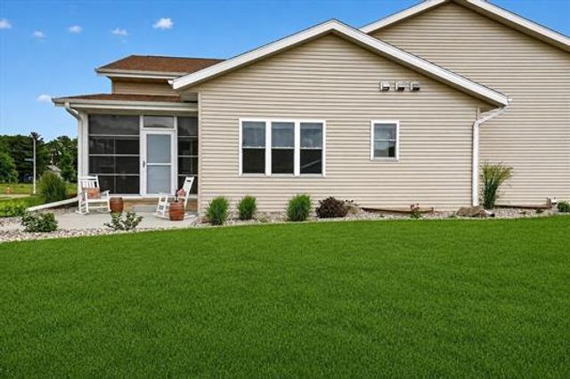 3704 Newcastle Drive, Janesville, WI 53546