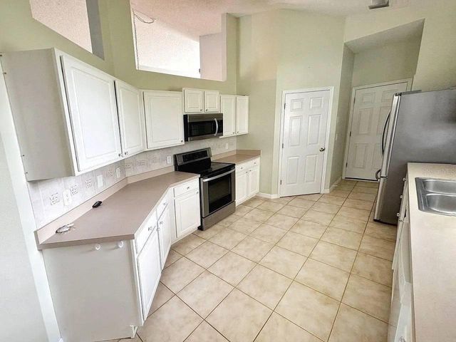 13001 YARDSLEY COURT, Orlando, FL 32837