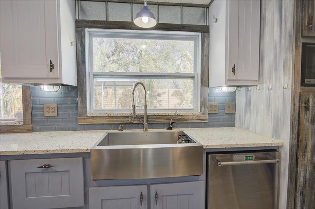 290 MITNIK DRIVE, Deltona, FL 32738