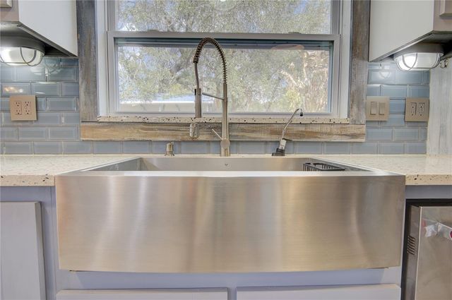 290 MITNIK DRIVE, Deltona, FL 32738