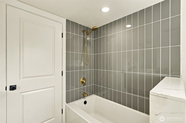 506 L Street SE, Auburn, WA 98002