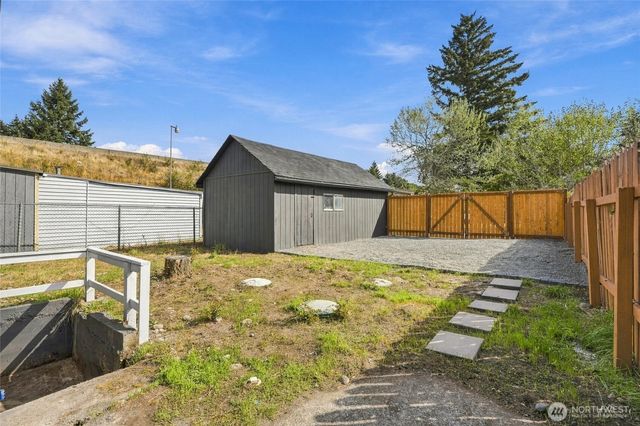 506 L Street SE, Auburn, WA 98002
