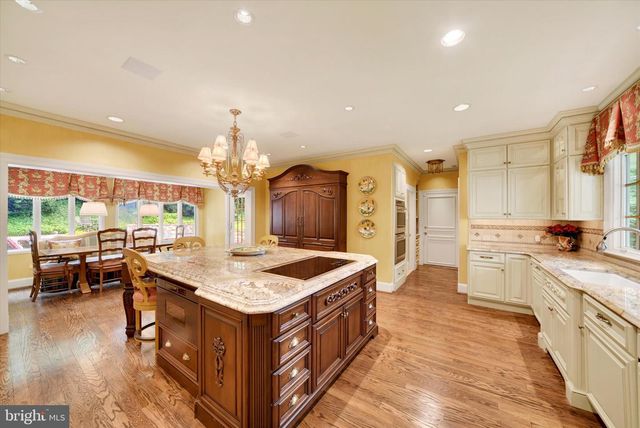 11 CAVESWOOD LN, Owings Mills, MD 21117