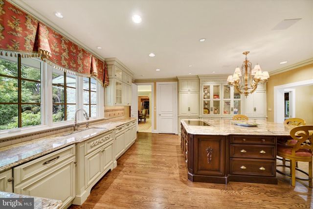 11 CAVESWOOD LN, Owings Mills, MD 21117