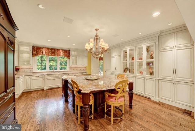 11 CAVESWOOD LN, Owings Mills, MD 21117