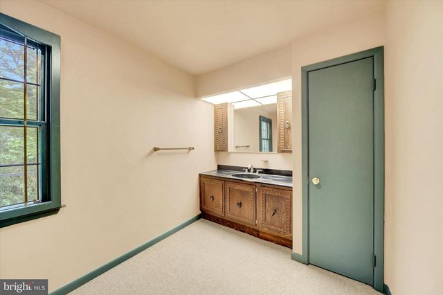 11 CAVESWOOD LN, Owings Mills, MD 21117
