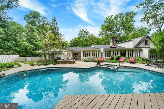 11 CAVESWOOD LN, Owings Mills, MD 21117