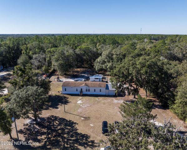 107 TYRE Road, Hollister, FL 32147