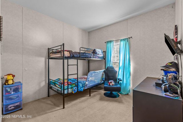 107 TYRE Road, Hollister, FL 32147