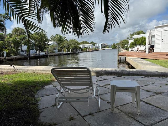 201 Mallard Drive, Boynton Beach, FL 33435