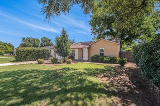504 Harrison Lane, Hurst, TX 76053
