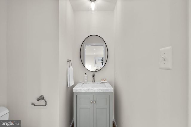 8600 VICTORIA RD, Springfield, VA 22151