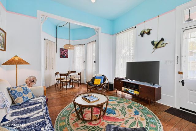 211 Keller Street, Bay Saint Louis, MS 39520