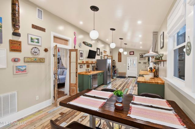 211 Keller Street, Bay Saint Louis, MS 39520