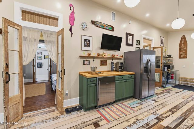 211 Keller Street, Bay Saint Louis, MS 39520