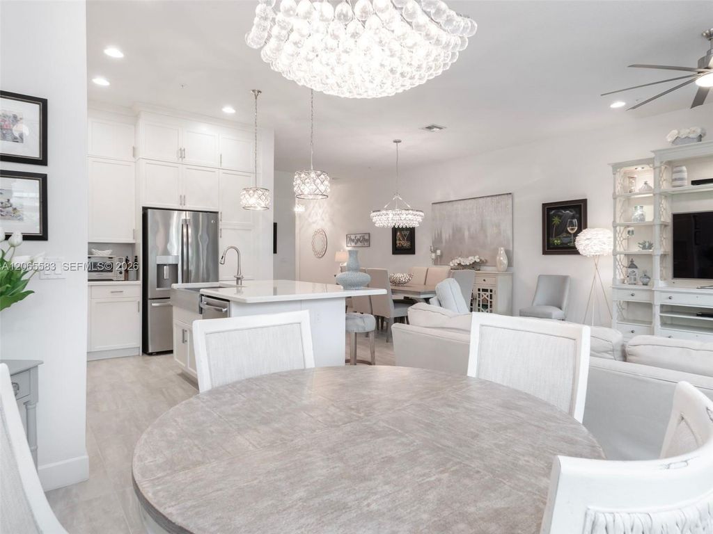 Image 20 of property listing at 22936 Clear Echo Dr 35, Boca Raton, FL 33433