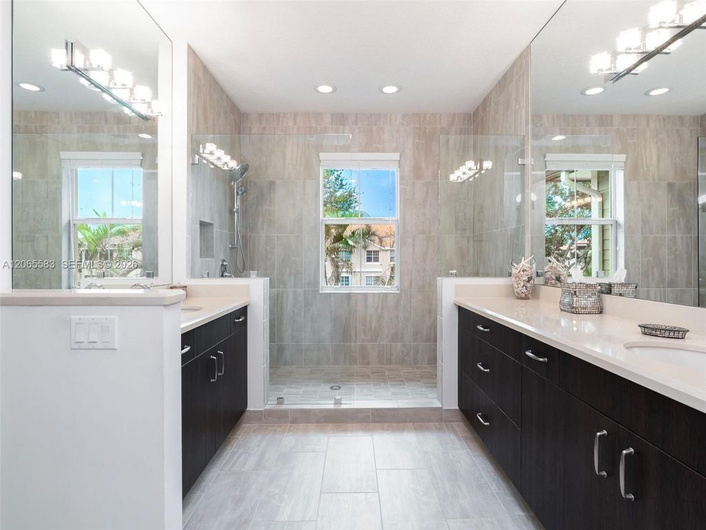 Image 25 of property listing at 22936 Clear Echo Dr 35, Boca Raton, FL 33433