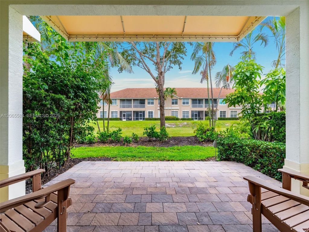 Image 36 of property listing at 22936 Clear Echo Dr 35, Boca Raton, FL 33433