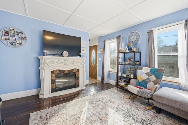 52 Carpenter Street, Attleboro, MA 02703