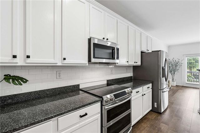 5112 Whiteoak Terrace SE, Smyrna, GA 30080