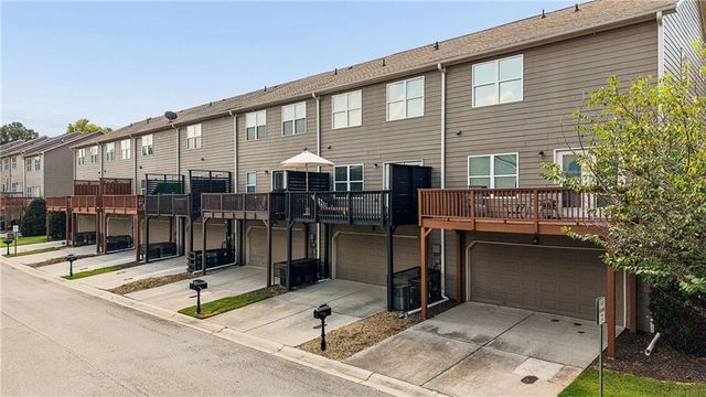 5112 Whiteoak Terrace SE, Smyrna, GA 30080