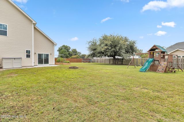 104 Bethea Street, Holly Ridge, NC 28445