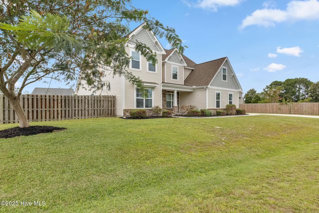 104 Bethea Street, Holly Ridge, NC 28445