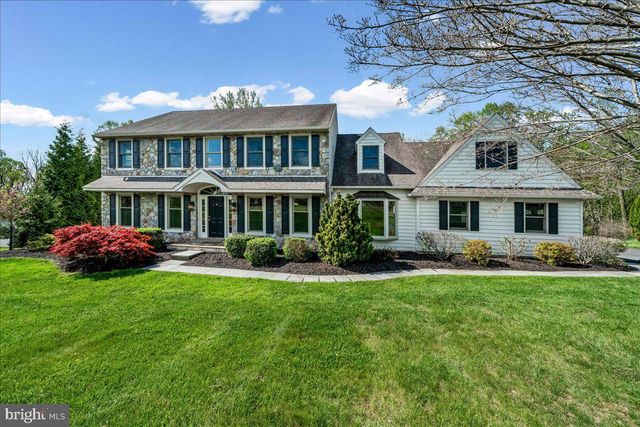 407 VALLEY DR, Lincoln University, PA 19352