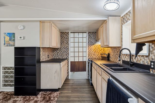 1053 Pack Rd, White Bluff, TN 37187