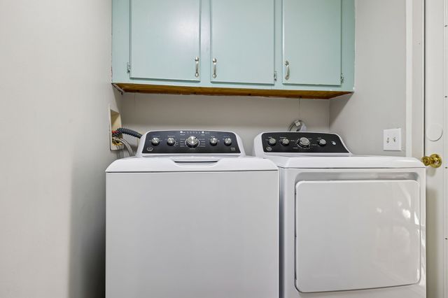 1053 Pack Rd, White Bluff, TN 37187