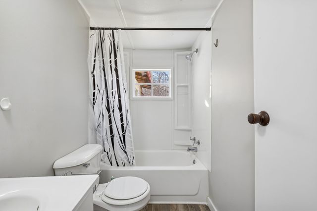 1053 Pack Rd, White Bluff, TN 37187