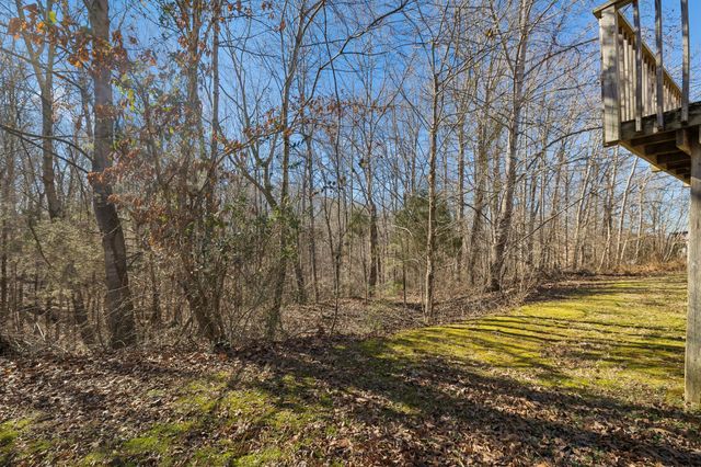 1053 Pack Rd, White Bluff, TN 37187