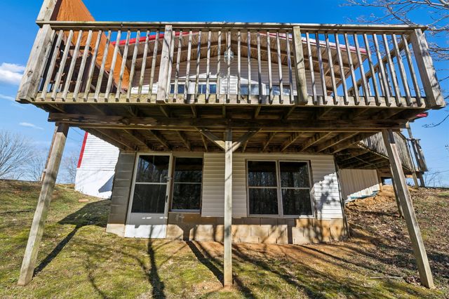 1053 Pack Rd, White Bluff, TN 37187