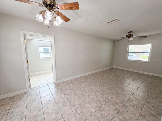 2890 53RD STREET N, St Petersburg, FL 33710