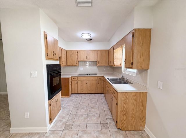 2890 53RD STREET N, St Petersburg, FL 33710