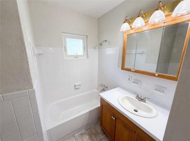2890 53RD STREET N, St Petersburg, FL 33710