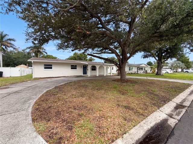 2890 53RD STREET N, St Petersburg, FL 33710