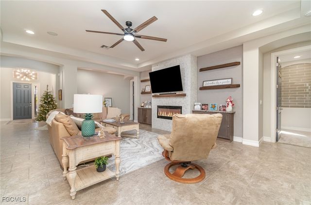 3040 Scarlet Oak PL, North Fort Myers, FL 33903