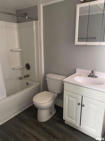 1335 W 13TH Street, Davenport, IA 52804