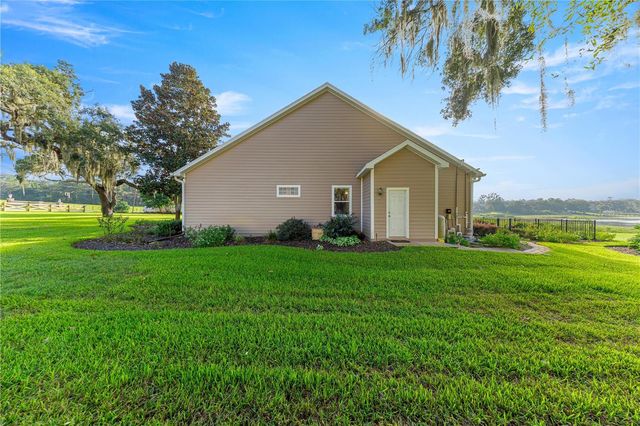 9820 SE 110TH STREET ROAD, Belleview, FL 34420