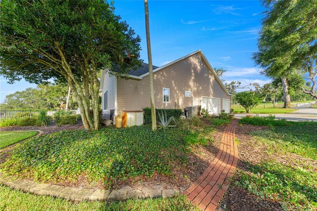 9820 SE 110TH STREET ROAD, Belleview, FL 34420