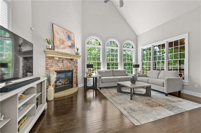 2172 Floral Ridge Drive, Dacula, GA 30019