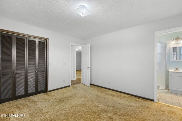 1365 Mine Rd, New Market, TN 37820